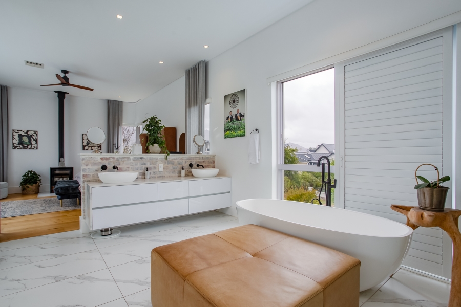 4 Bedroom Property for Sale in Val De Vie Estate Western Cape